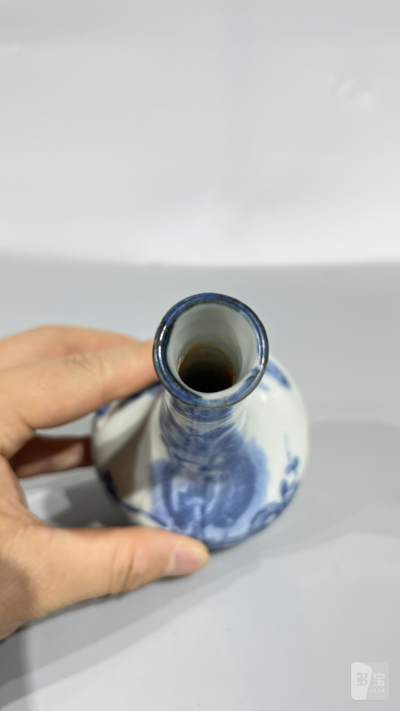明 青花人物纹长颈瓶 - 图7